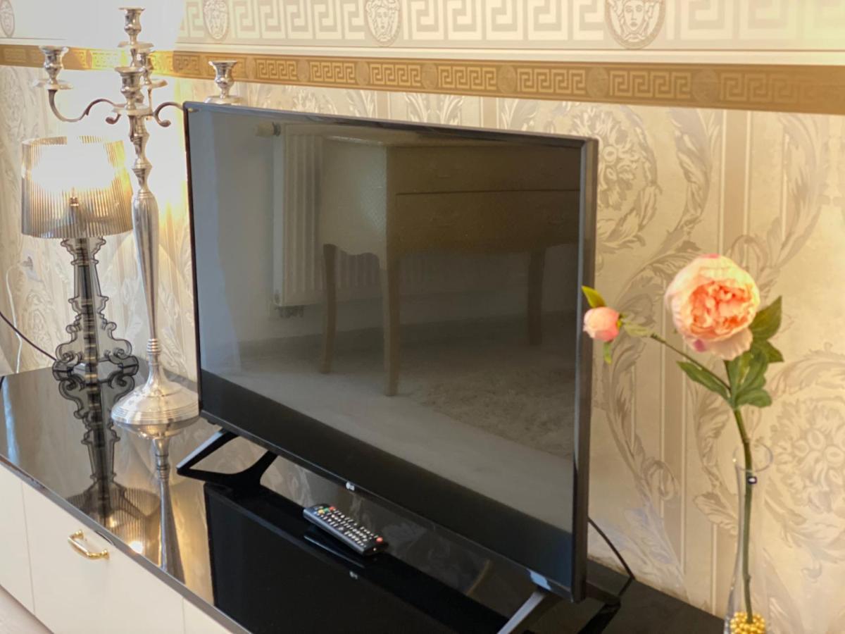 Zara Luxury Apartments The Absolute Center Of Жилина Екстериор снимка