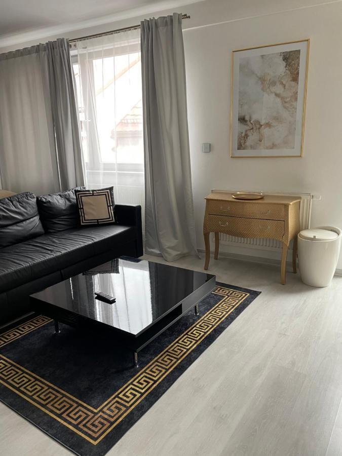 Zara Luxury Apartments The Absolute Center Of Жилина Екстериор снимка