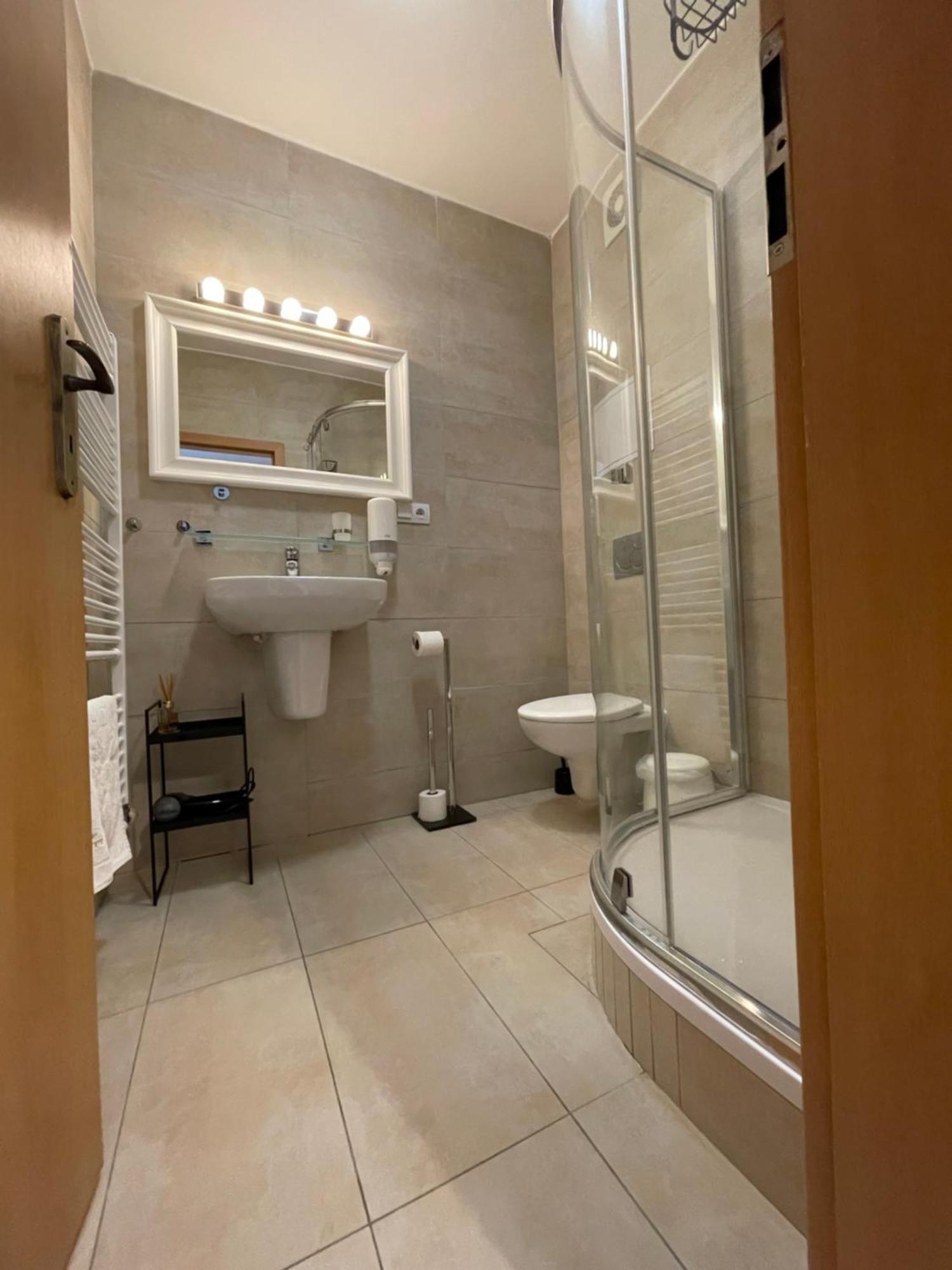 Zara Luxury Apartments The Absolute Center Of Жилина Екстериор снимка