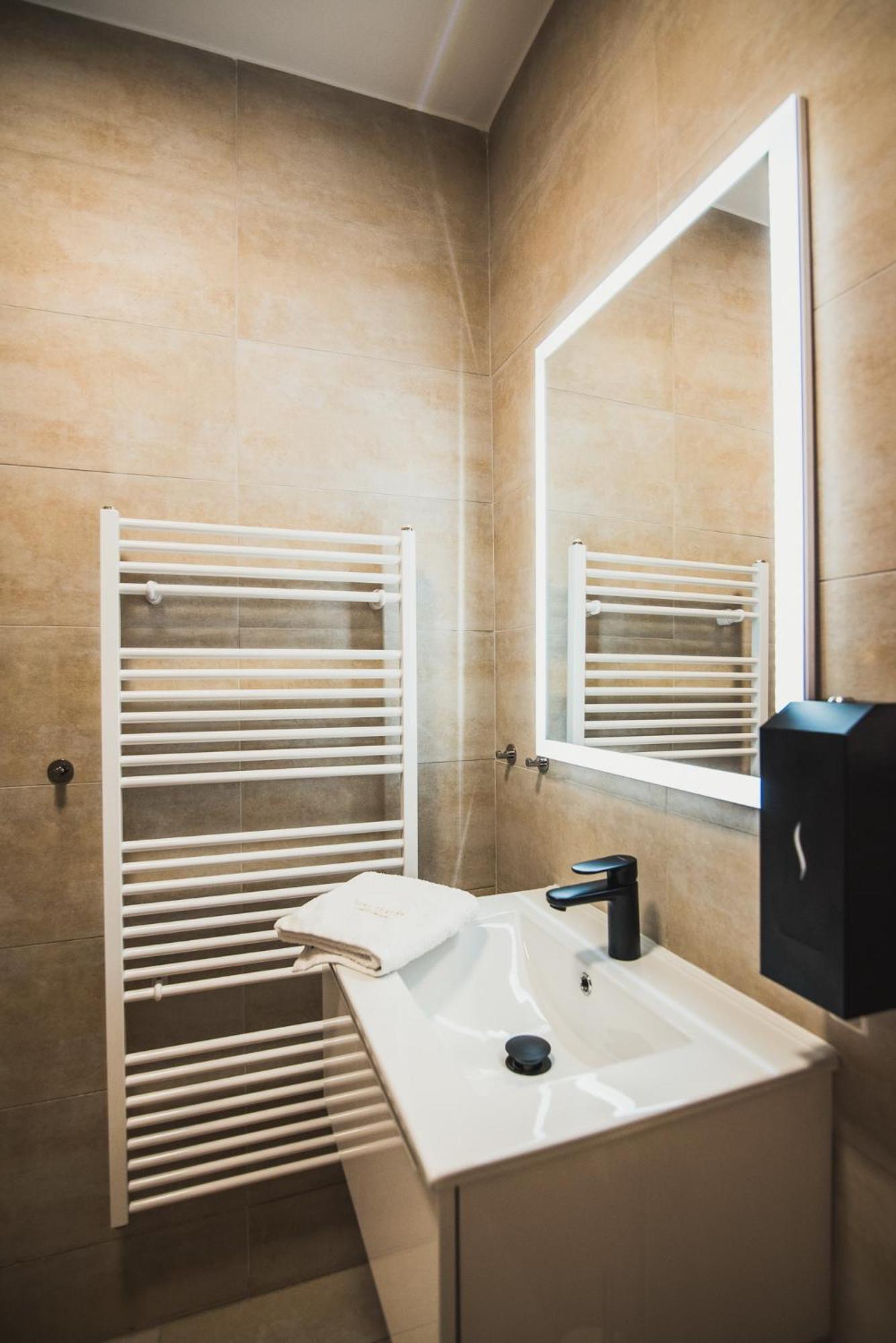 Zara Luxury Apartments The Absolute Center Of Жилина Екстериор снимка