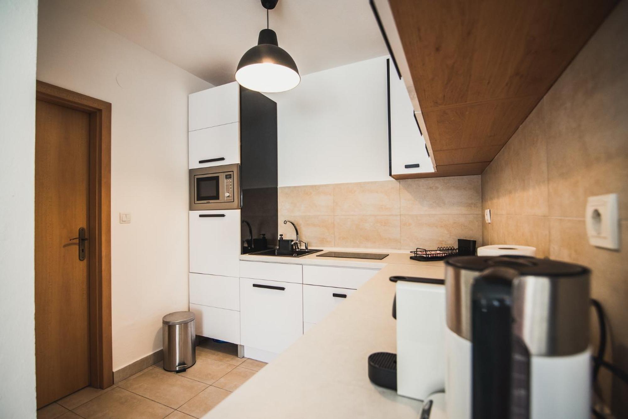 Zara Luxury Apartments The Absolute Center Of Жилина Екстериор снимка